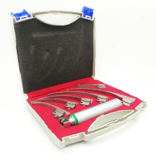 Ларингоскоп Макінтош фіброоптичний, набір з 6-х клинків зігнутих № 0, 1, 2, 3, 4, 5 та рукоятка, в футлярі Bio Tules Impex BTS-24-356.10